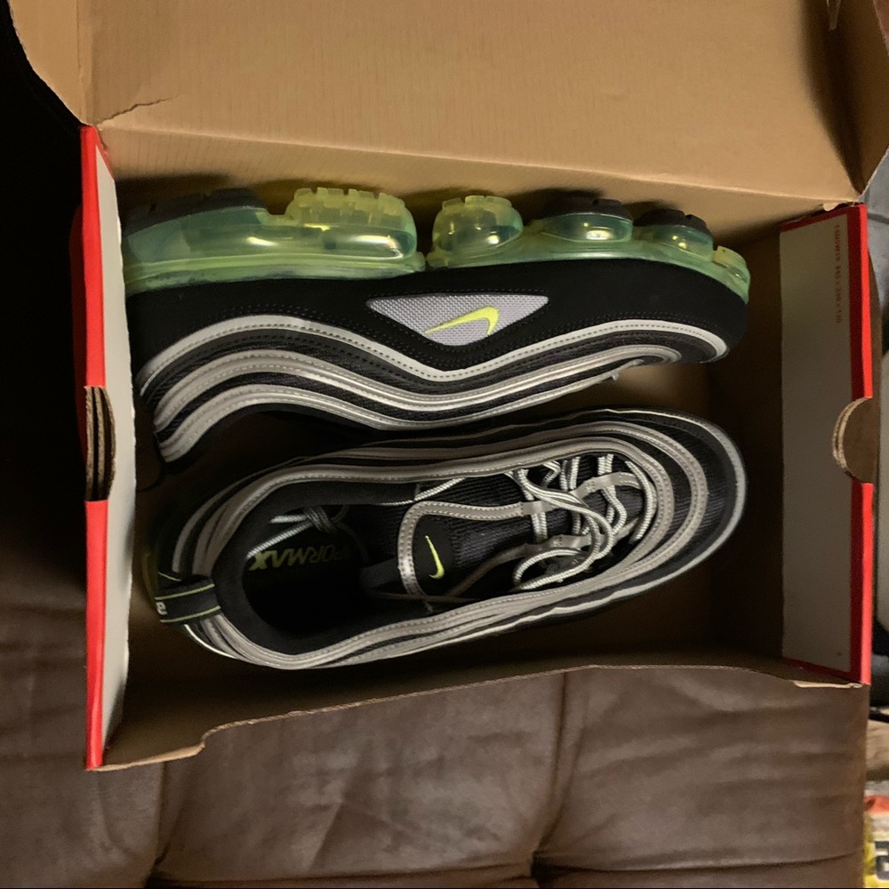 Nike air vapormax 97.